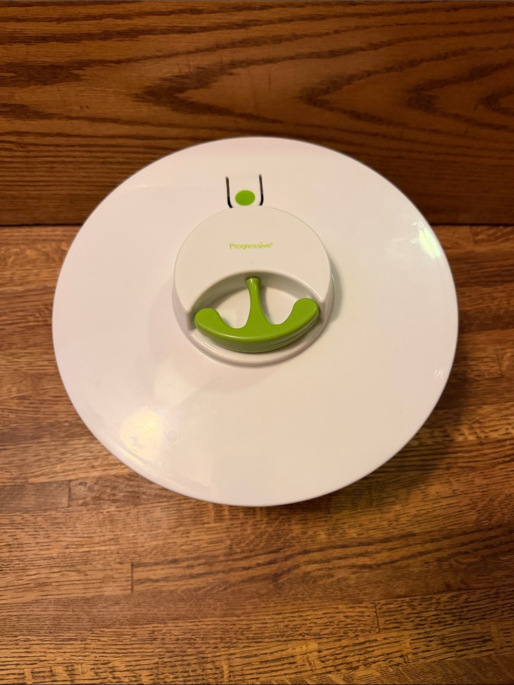 Vintage pull cord clear bowl Progressive White & Green Salad Spinner Lid